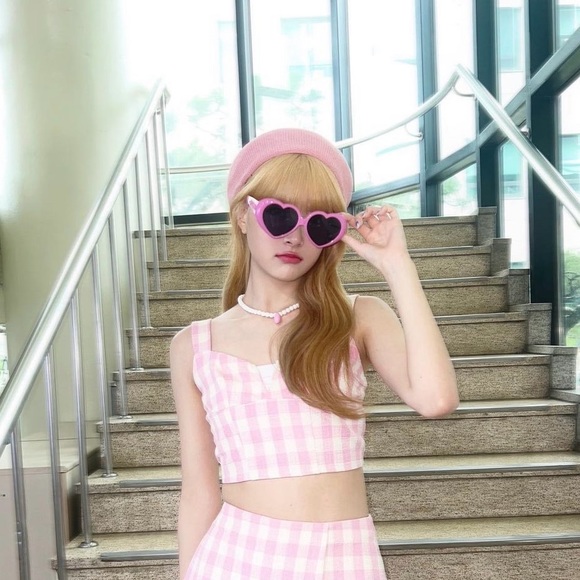 Meet your Posher, Muichirxu - Picture 1 of 1